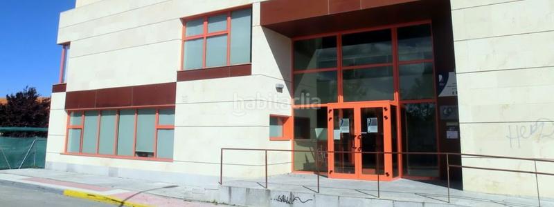 Foto e871c832-b79b-4219-8388-360a39478439. Location local commercial dans Casar (El)