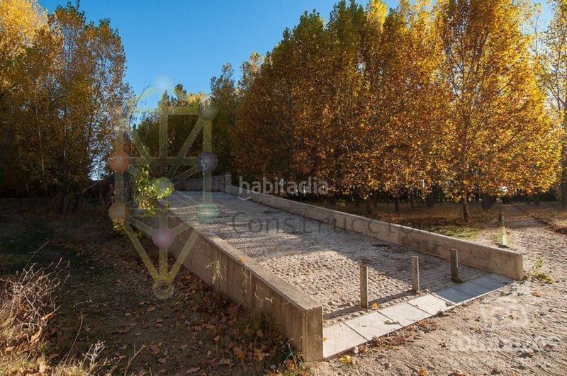 Foto f2e60a45-28da-4b58-a94a-5909bc81c6f3. Wohngrundstück in Talamanca de Jarama