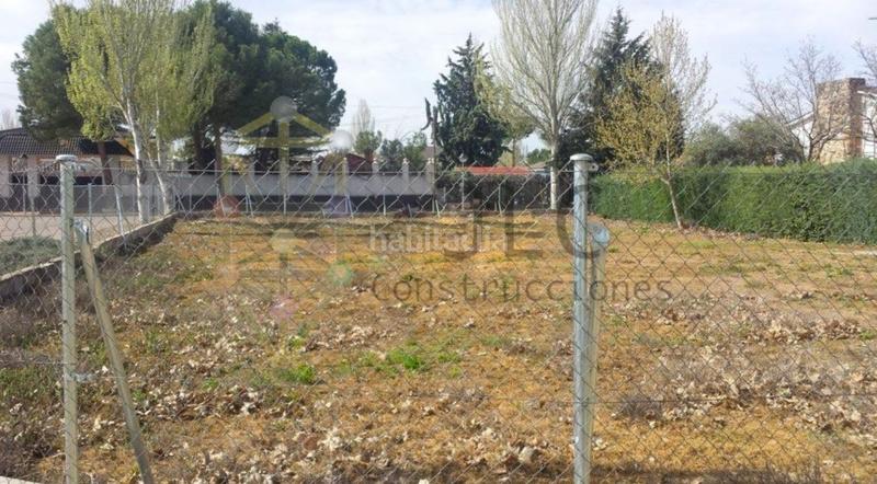 Foto f6a4a217-1cd3-4e67-9807-f5d778f11312. Residential plot in Uceda