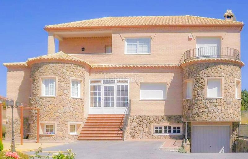 Foto f008e446-fed9-482a-b73f-bf469cef7426. Terreny residencial a Talamanca de Jarama