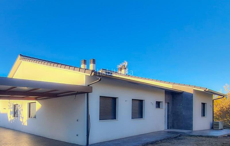 Foto f4c38839-4764-4616-81e0-219410d03b11. Terreny residencial a Talamanca de Jarama