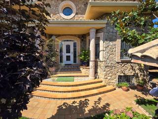 Chalet  Calle antonio machado. Espectacular chalet en guadarrama