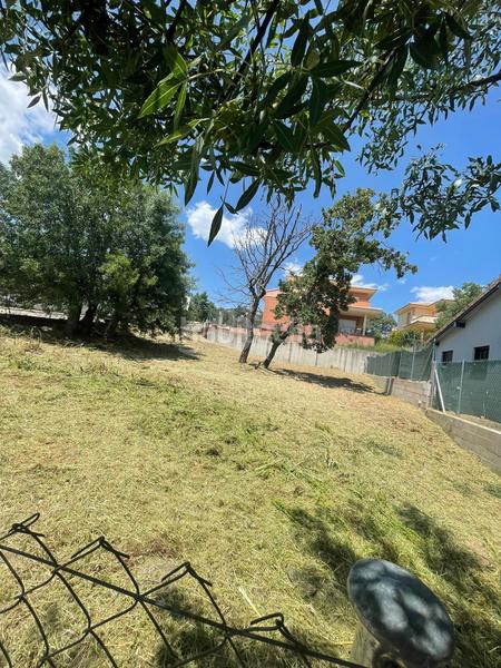 Foto 9959723d-fa63-46e3-a7ba-22389fe60d11. Wohngrundstück in Miraflores de la Sierra