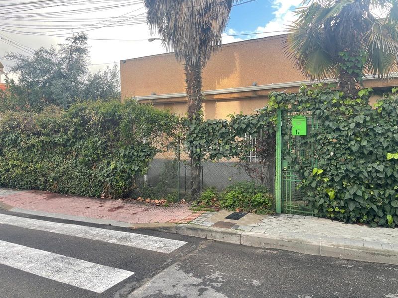 Foto a4982237-a583-4080-af53-be6bafb9b202. Casa aparellada a Montecarmelo Madrid