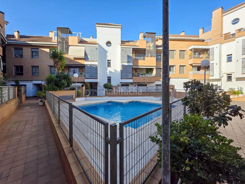 Foto a00155c2-951e-4554-926d-99d701eb3fbf. Pis amb aparcament piscina a Puerta Bonita Madrid