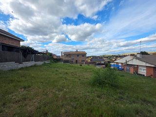 Residential Plot  Calle rio alberche. Excelente parcela con vistas y cerca de la entrada del coto