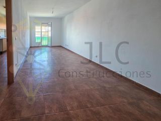Dúplex en Casar (El). Dúplex amplio y luminoso en el centro de el casar