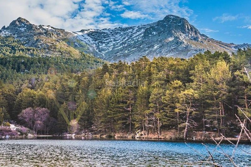 Foto 4b88052f-559f-4e6f-8097-c709758e5662. Wohngrundstück in Guadarrama