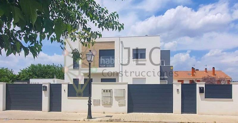 Foto 210391f9-9c09-4639-938c-efd201bbd417. Terreny residencial a Fuente el Saz de Jarama