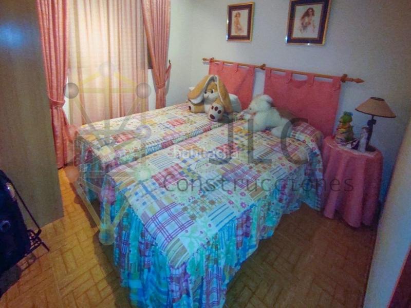 Foto 3a5bf103-a679-460c-87c4-76c31b914dda. Xalet amb piscina a Casar (El)