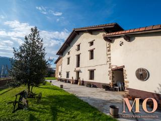 Masia  Azkarruntz auzoa auzoa