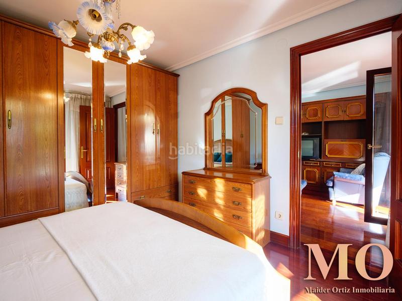 Foto 54b77e95-4dc6-43d2-9324-6b9b807de559. Àtic amb calefacció a Bergara