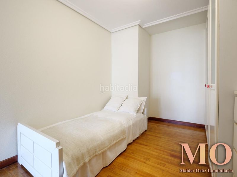 Foto b8c547c0-b48e-4aa1-aa43-63d7450d5716. Piso en Bergara