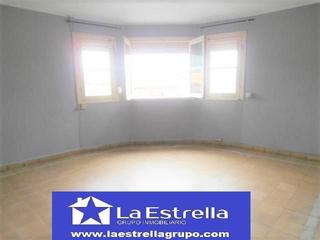 Pis a Grado. Piso para reformar de 110 metros útiles con 4 dormitorios, baño,
