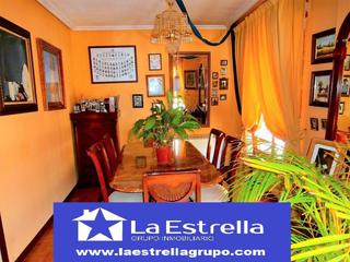 Pis a Grado. Piso en venta en grado, 5 dormitorios.
