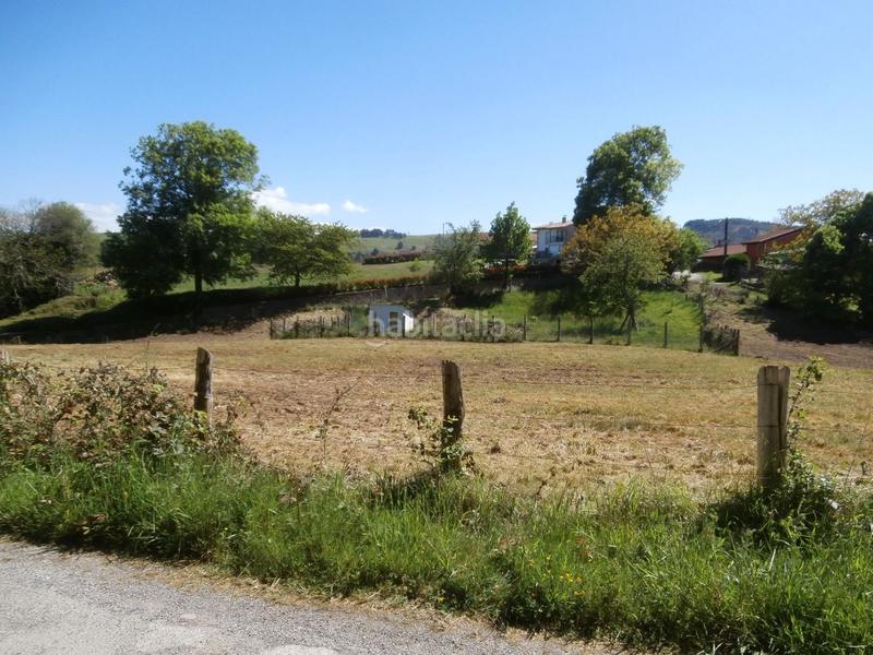 Foto b9fda9d1-add8-4c9e-8508-09a1108a5399. Terreny residencial a Piloña