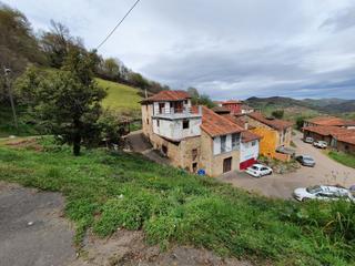 Casa a Grado. Casa en venta en grado, 3 dormitorios.
