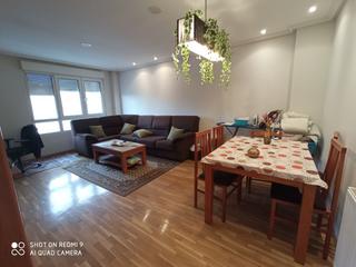 Etagenwohnung in Salas. Piso en venta en salas, 2 dormitorios.