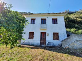 Maison à Salas. Casa en venta en salas, 5 dormitorios.