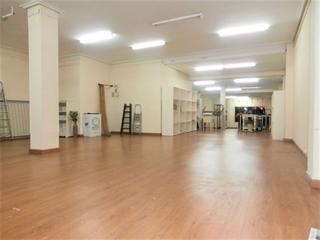 Lloguer Local Comercial a Grado. Local com. en alquiler en centro.