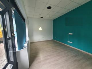 Local Comercial a San Claudio - Trubia - Las Caldas