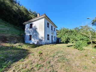 Maison à Salas. Casa en venta en salas, 5 dormitorios.