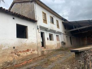 Casa a Regueras (Las)