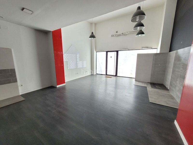 Foto 0dd0a7e6-12a7-4db8-9dfe-ee60c13fc003. Local comercial a Centro Avilés