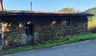 Casa a Belmonte de Miranda. Casa en venta en belmonte de miranda, 2 dormitorios.