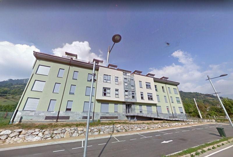 Foto e74b04b3-da58-4fb2-98fb-721e4b5874a7. Aparcament cotxe a Aller