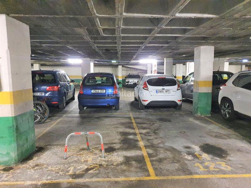 Foto db89259d-e717-4153-b546-1b50e77aff87. Autoparkplatz in Centro Gijón
