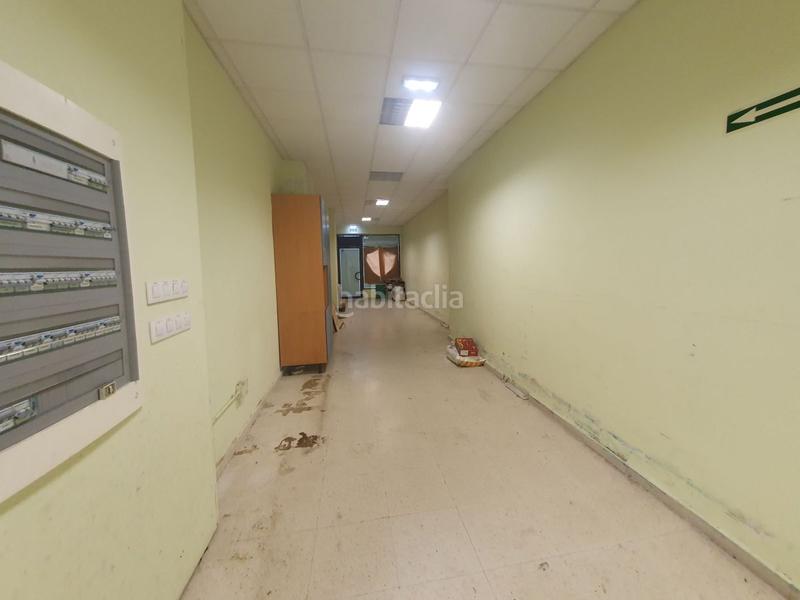 Foto 4e9a86cb-dc0a-4fd2-8ea8-0803db3a1fd5. Alquiler local comercial local com. en alquiler , 1 despacho. en Grado
