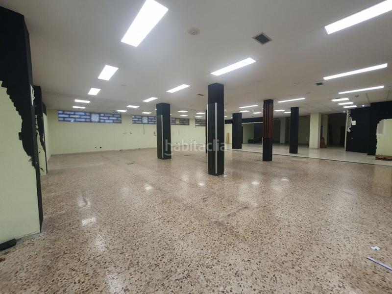 Foto 8590116a-0b70-4ad0-a731-1020ea48b115. Alquiler local comercial local com. en alquiler , 1 despacho. en Grado
