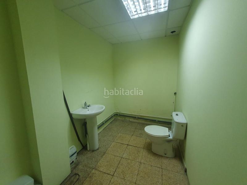 Foto b8830354-91b5-4262-bf10-ae5e5d75c6bd. Alquiler local comercial local com. en alquiler , 1 despacho. en Grado