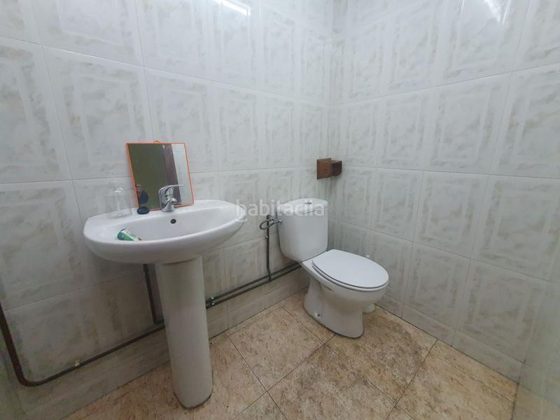 Foto f0192291-7105-42ab-a906-b9ab1f9d00a5. Alquiler local comercial local com. en alquiler , 1 despacho. en Grado