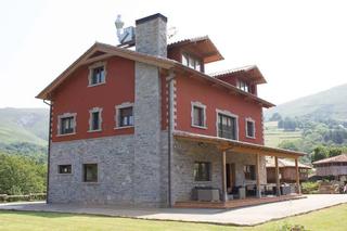 Maison à Salas. Casa en venta en salas, 6 dormitorios.