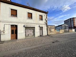 Casa en Grado. Casa en venta en grado, 5 dormitorios.