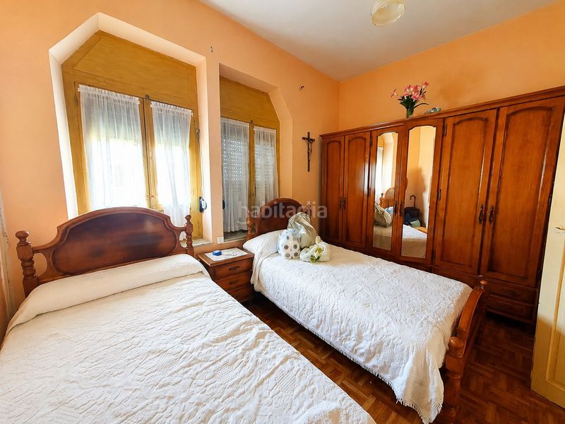 Foto 17d08332-201f-48c8-8622-8f84f4166667. Casa amb calefacció aparcament a Grado