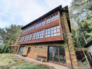 Maison à Tineo. Casa en venta en tineo, 12 dormitorios.