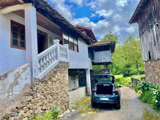 Maison à Salas. Casa en venta en salas, 2 dormitorios.