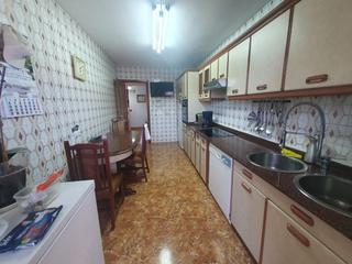 Pis a Grado. Piso en venta en grado, 4 dormitorios.