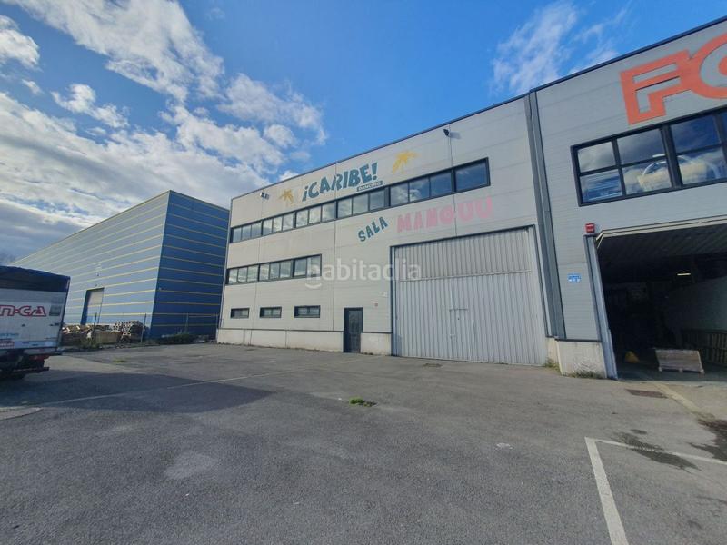 Foto 1a40b597-ccd8-4311-b75c-8c7f3190011e. Bâtiment à usage industriel dans Llaranes Avilés
