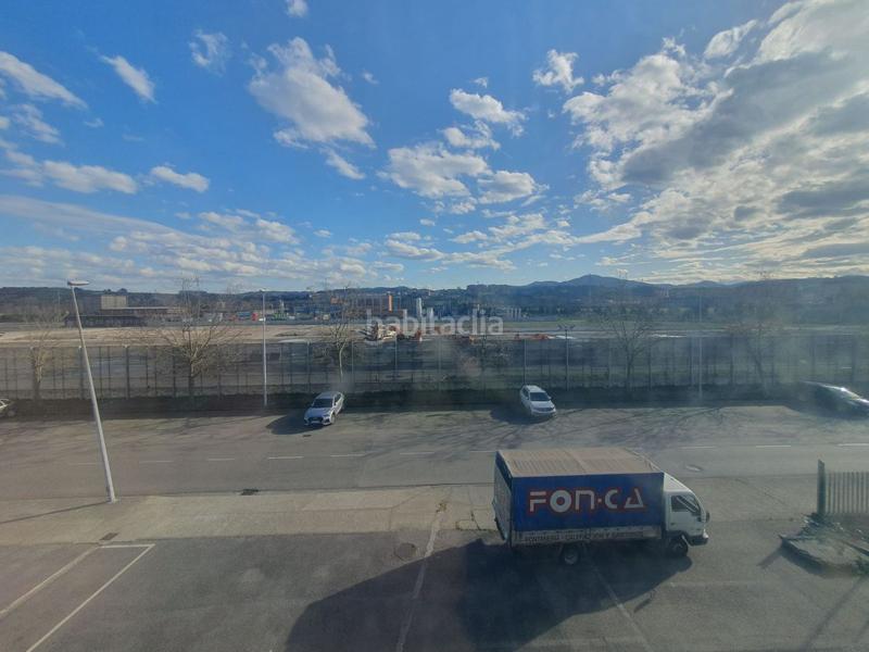 Foto 8dd9902b-54f6-4363-a9ed-e8fdf8fc4de1. Bâtiment à usage industriel dans Llaranes Avilés