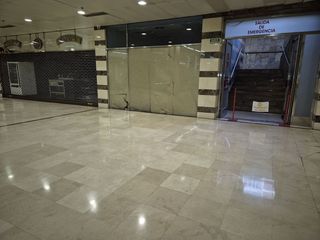 Local Comercial a Llamaquique. Local com. en venta en centro.