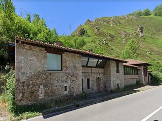 Local Comercial a Cangas de Onís. Local com. en venta en cangas de onis.