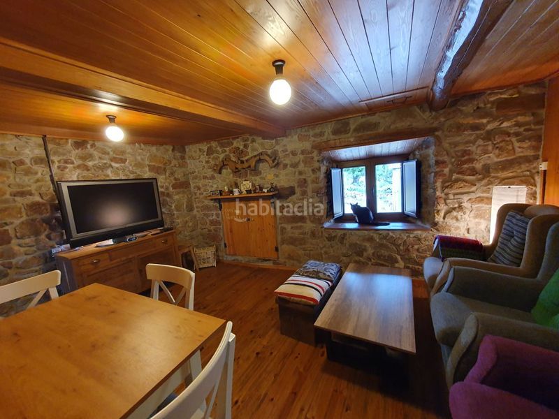 Foto 0cd8f7fe-6436-4108-b5e9-032e6ec9bc9c. Casa amb calefacció aparcament a Belmonte de Miranda