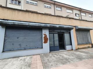 Lloguer Local Comercial a Grado. Local com. en alquiler en grado, 1 despacho.
