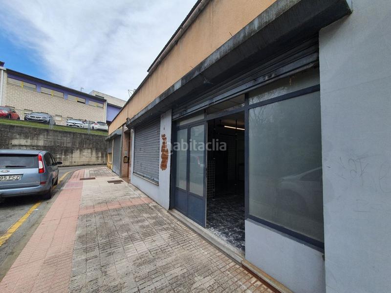 Foto 69831bf2-b176-4cb6-bb2a-bc56a887bd69. Location local commercial dans Grado