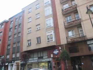 Locale commerciale in Laviada. Local com. en venta en laviada.