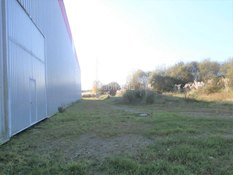 Foto 36c1390f-58f2-404c-997d-d36cfbe89a61. Fabrikhalle in Viella-Granda-Meres Siero